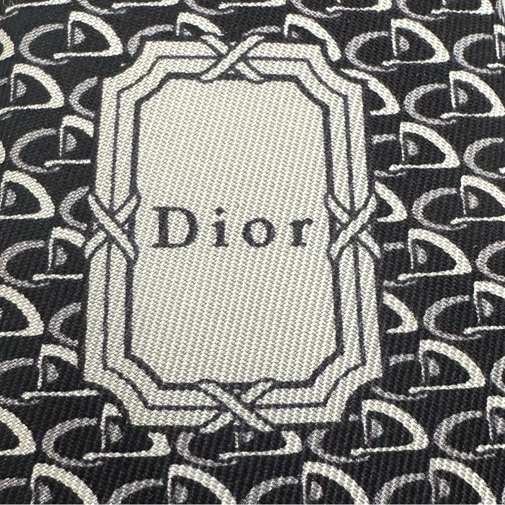 Christian Dior Men’s Silk Tie Black and white Pattern - Picture 11 of 15